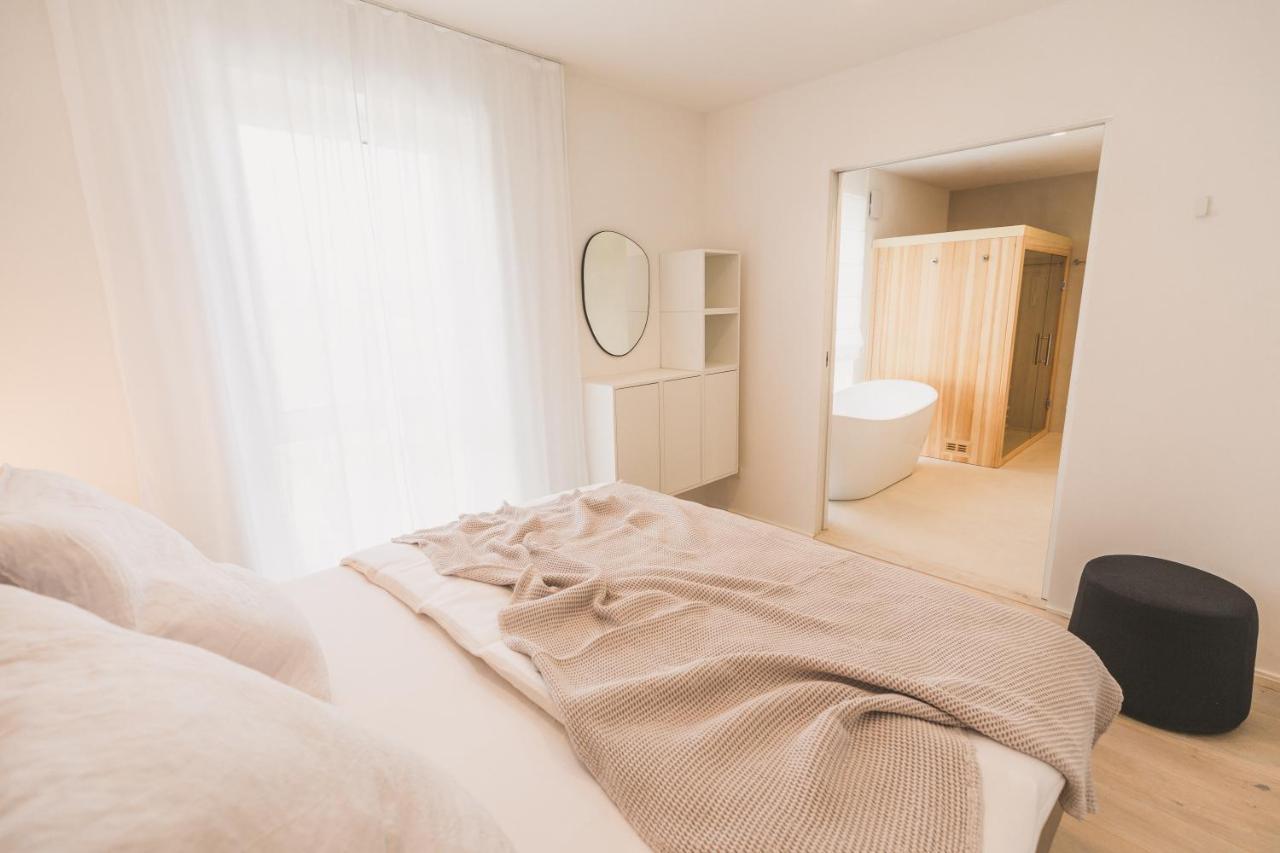 Steillage - Design Moselsuiten Mit Panoramablick Und Spa Brauneberg Kültér fotó